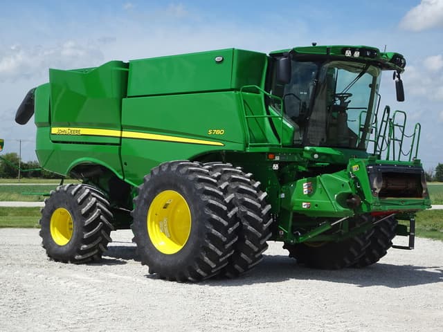 Image of John Deere S780 equipment image 1