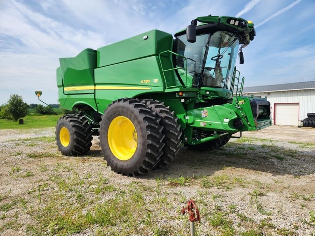 Main image John Deere S780