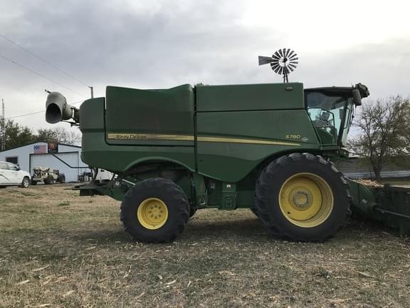 Image of John Deere S780 equipment image 3