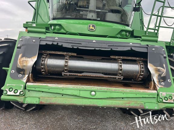 Image of John Deere S780 equipment image 4