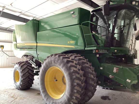 Main image John Deere S780