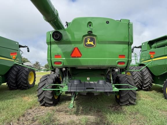 Image of John Deere S780 equipment image 1