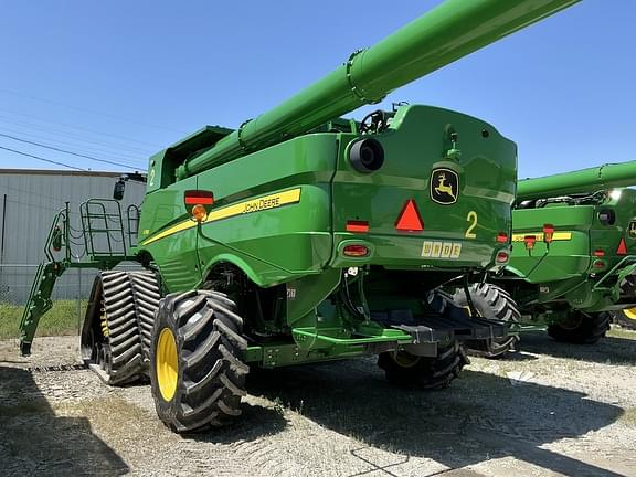 Image of John Deere S780 equipment image 3