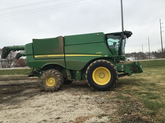 Image of John Deere S780 equipment image 2