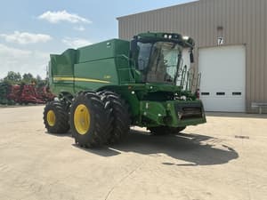 2024 John Deere S780 Image