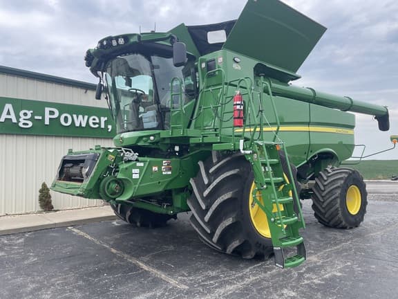 Image of John Deere S780 Primary image