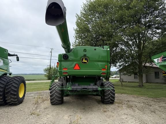 Image of John Deere S780 equipment image 2