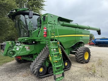 Main image John Deere S780