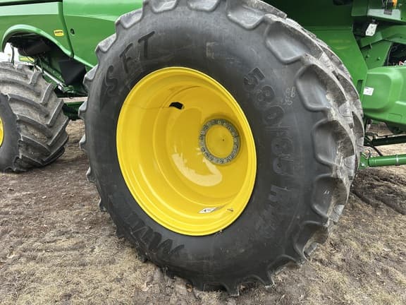 Image of John Deere S780 equipment image 2