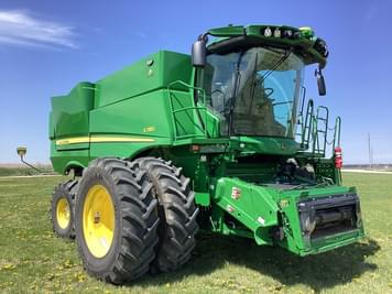 Main image John Deere S780