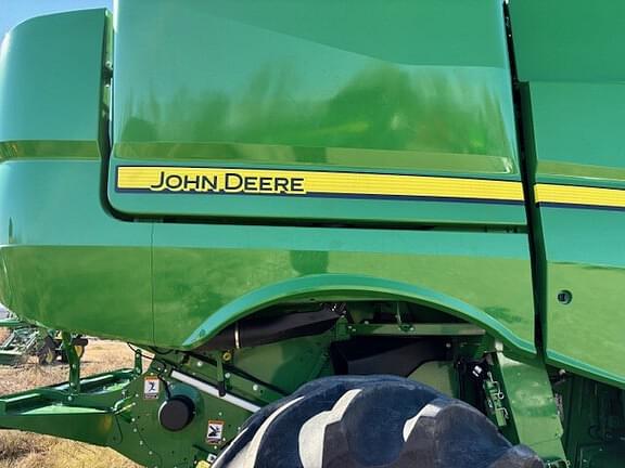 Image of John Deere S780 equipment image 4