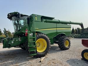 2024 John Deere S780 Image