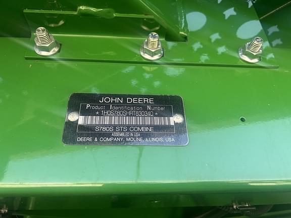 Image of John Deere S780 equipment image 1