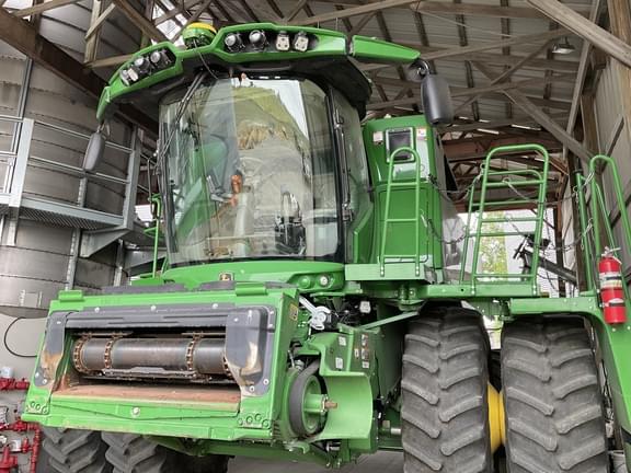 Image of John Deere S780 Primary image