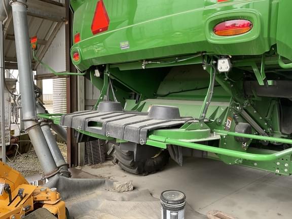 Image of John Deere S780 equipment image 2