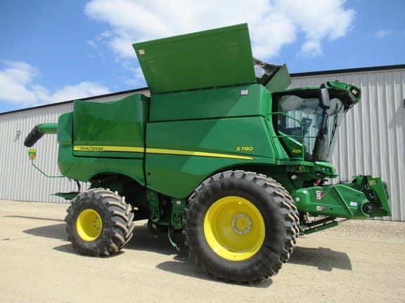 Main image John Deere S780