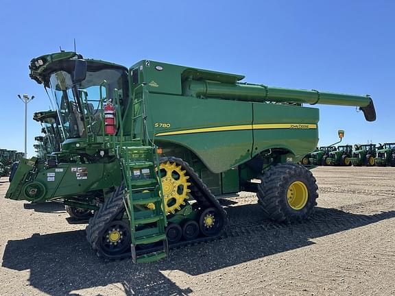 Image of John Deere S780 Primary image