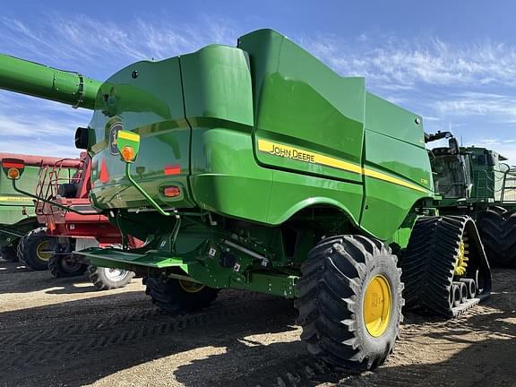 Image of John Deere S780 equipment image 3