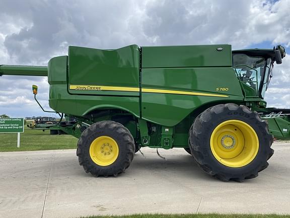 Image of John Deere S780 equipment image 3