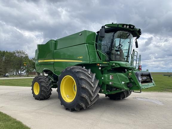 Image of John Deere S780 equipment image 2