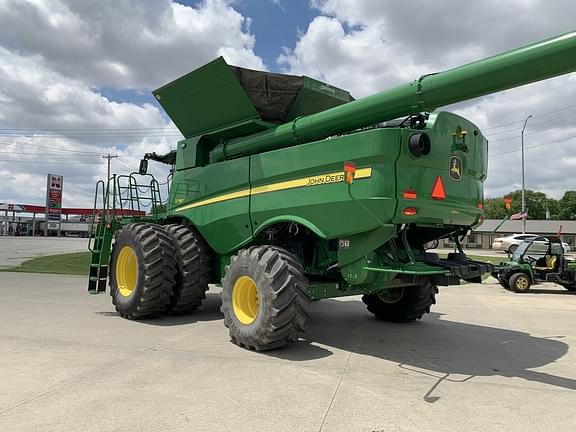 Image of John Deere S780 equipment image 4