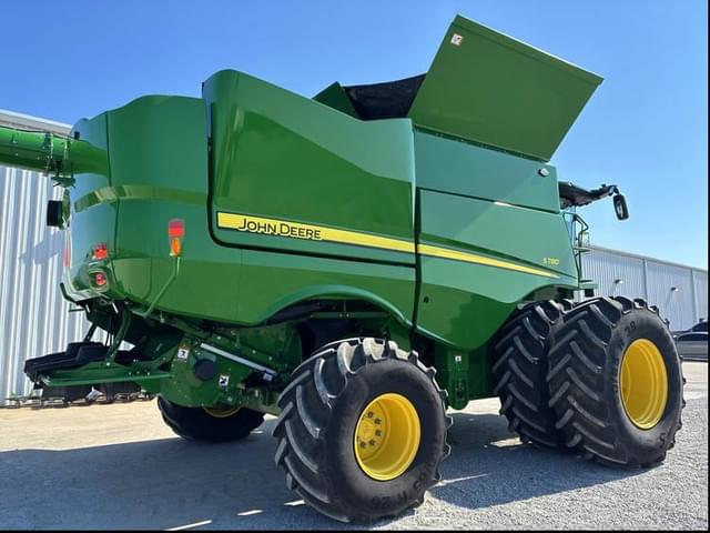Image of John Deere S780 equipment image 2