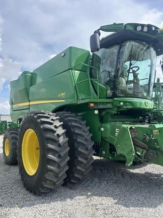 Image of John Deere S780 equipment image 4