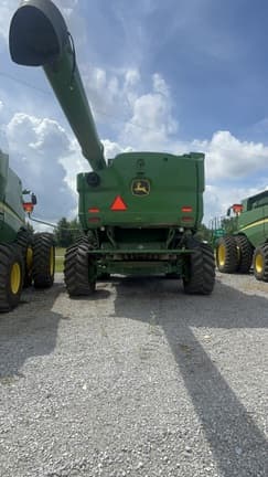 Image of John Deere S780 equipment image 2