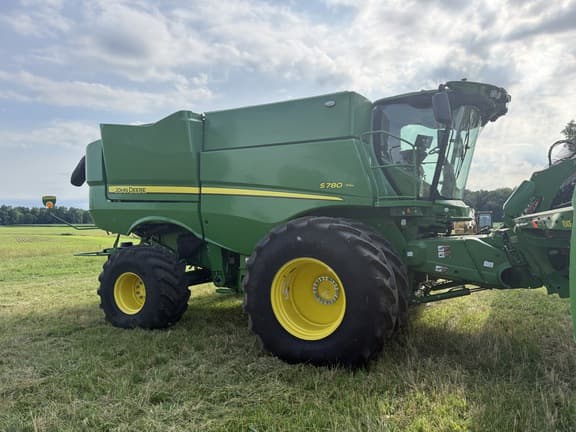 Image of John Deere S780 Primary image