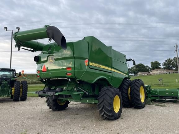 Image of John Deere S780 equipment image 1