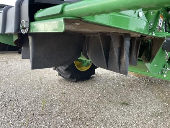 Image of John Deere S780 equipment image 3