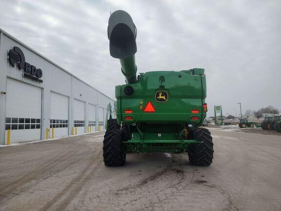 Image of John Deere S780 equipment image 3
