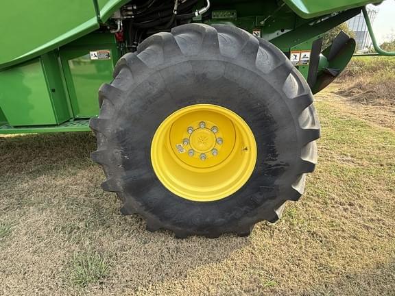 Image of John Deere S780 Primary image