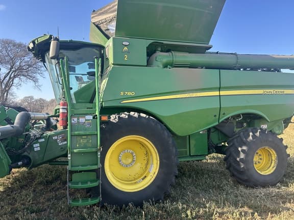 Image of John Deere S780 Primary image