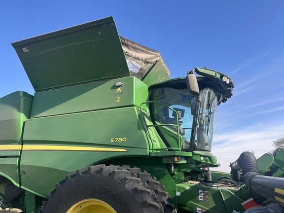 Image of John Deere S780 equipment image 3