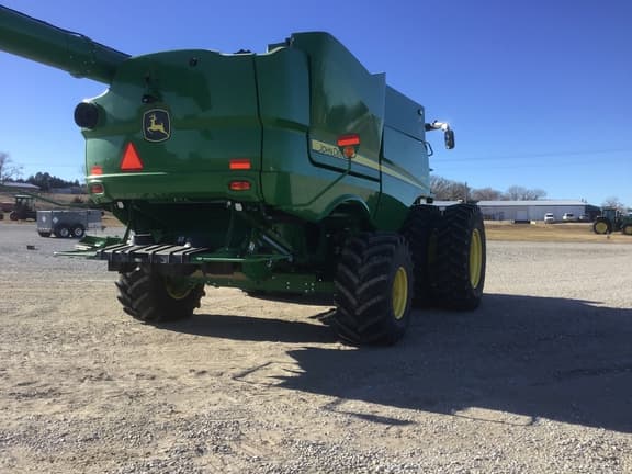 Image of John Deere S780 equipment image 3