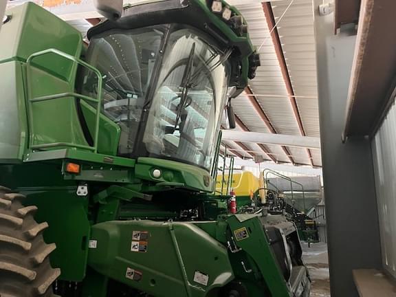 Image of John Deere S780 equipment image 2