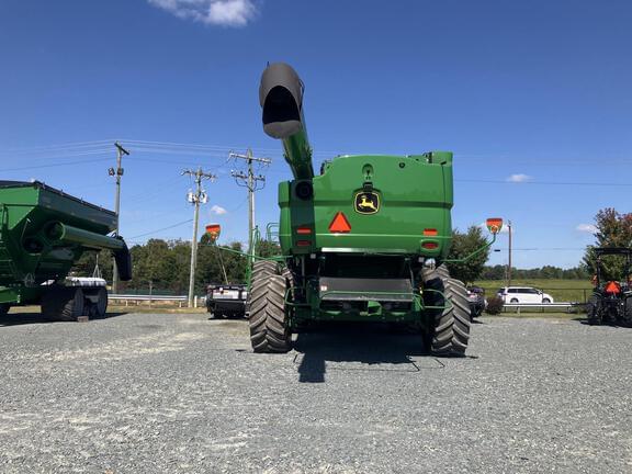 Image of John Deere S780 equipment image 3
