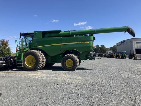 Image of John Deere S780 equipment image 2