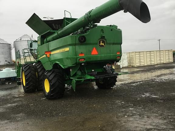 Image of John Deere S780 equipment image 1