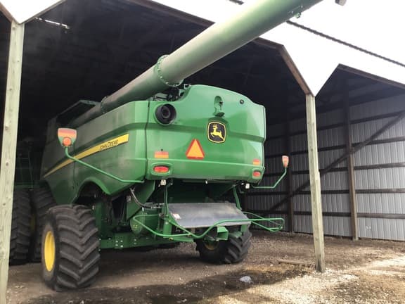 Image of John Deere S780 equipment image 2