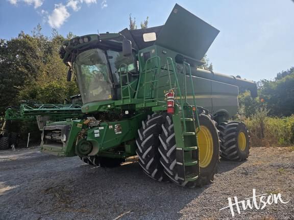 Image of John Deere S780 equipment image 1