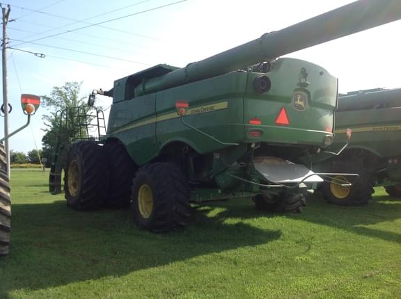 Image of John Deere S780 equipment image 2