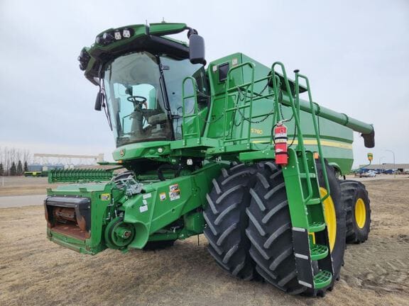 2024 John Deere S780 Equipment Image0