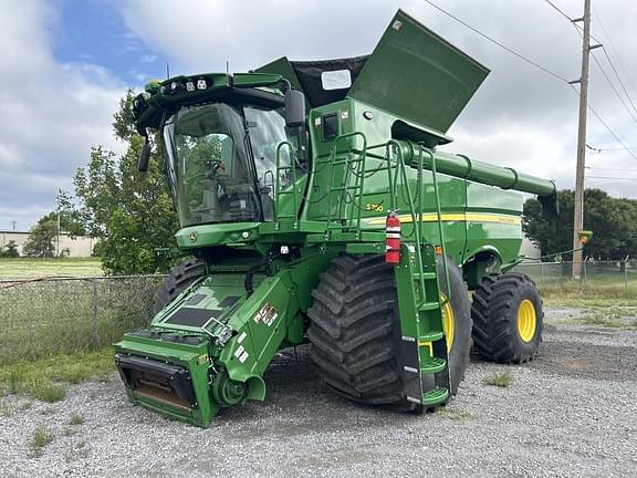 Image of John Deere S780 equipment image 1
