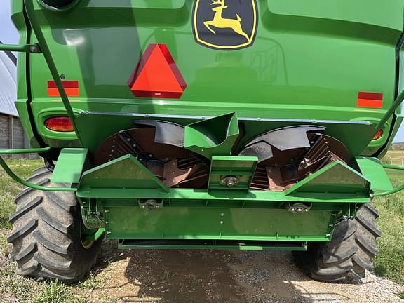 Image of John Deere S780 equipment image 4