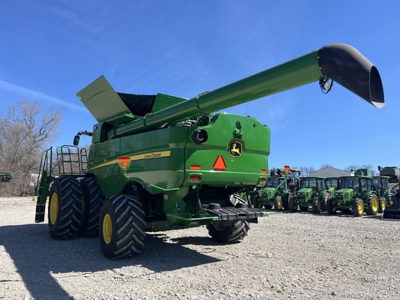 Image of John Deere S780 equipment image 3