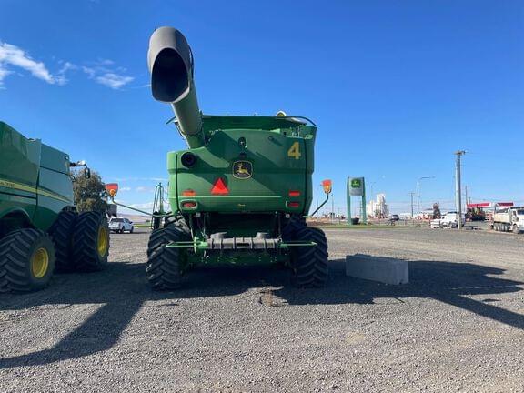 Image of John Deere S780 equipment image 2