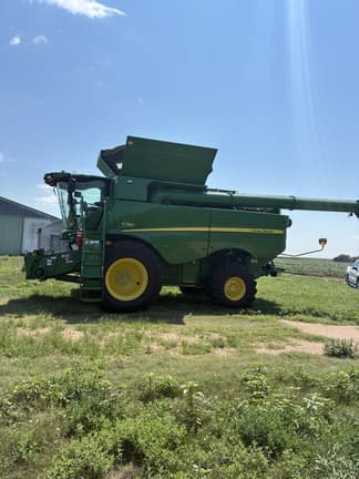 Image of John Deere S780 equipment image 3