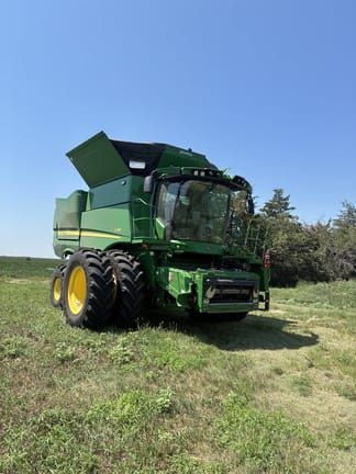 2024 John Deere S780 Equipment Image0